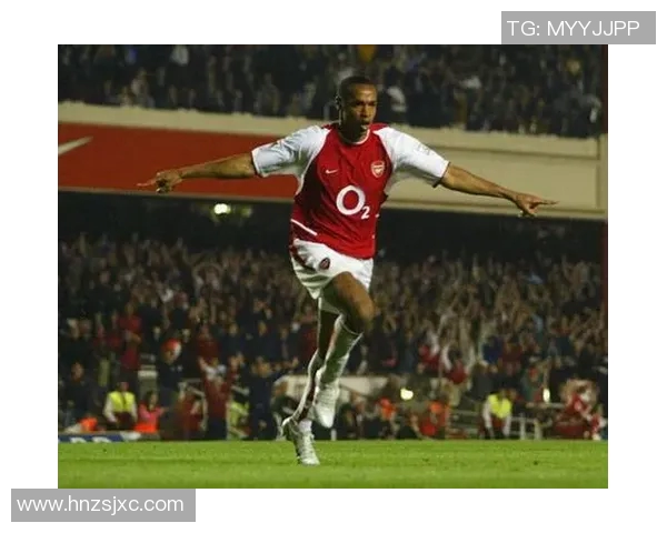 亨利作为足球明星的国籍与成就探讨